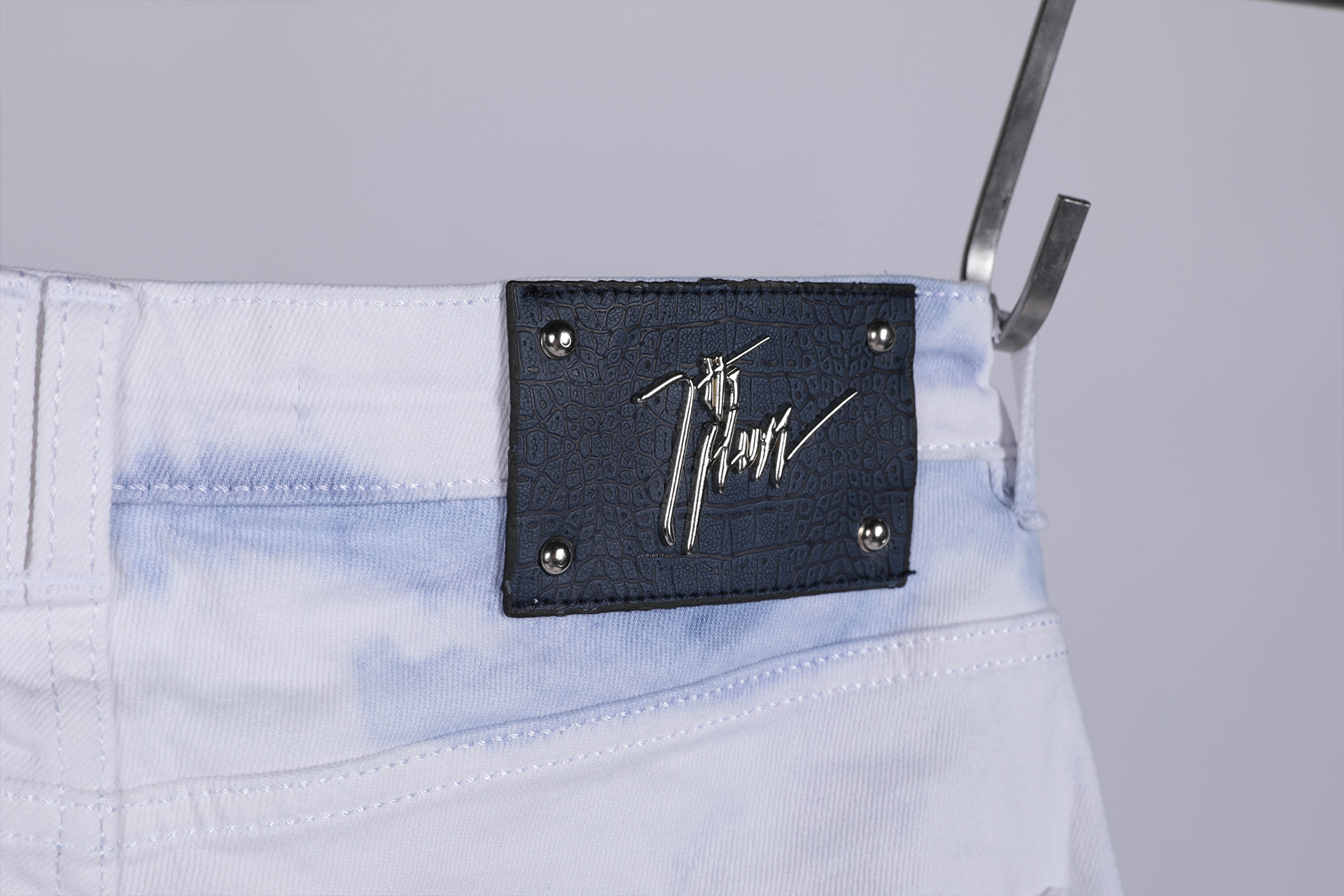 7th Heaven London Signature Jeans by Luis Contreras